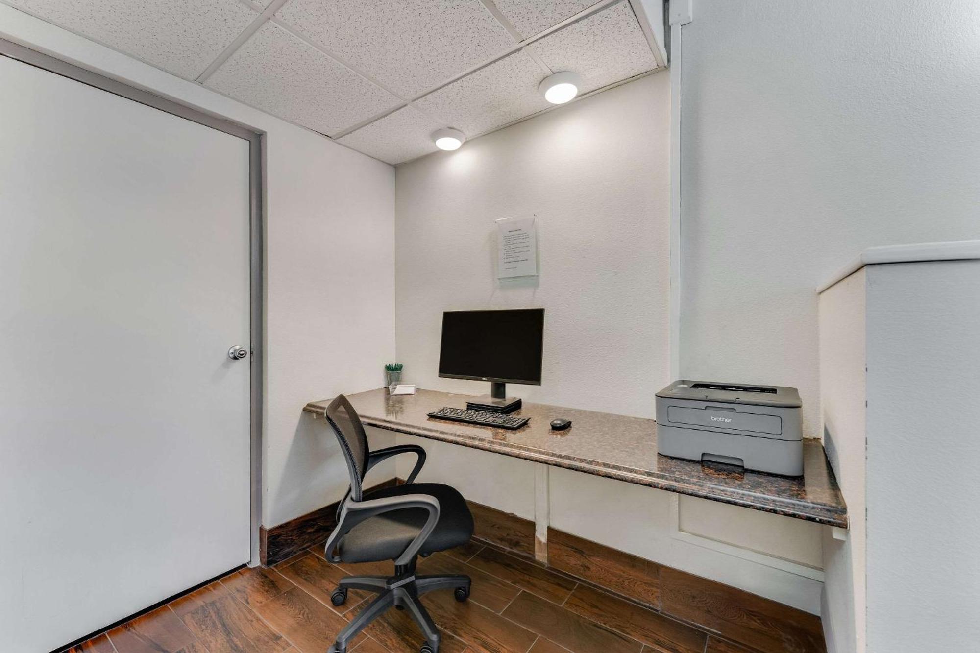 Quality Inn Easton Bagian luar foto